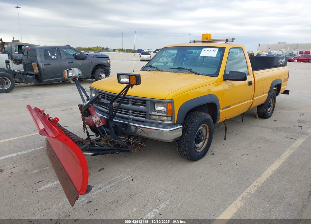 2000 CHEVROLET K2500 VIN: 1GCGK24R2YF424026