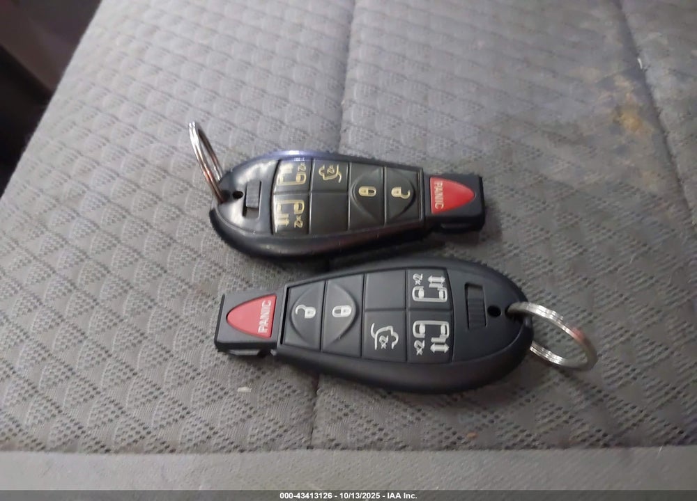 2010 CHRYSLER TOWN & COUNTRY TOURING VIN: 2A4RR5D15AR212357