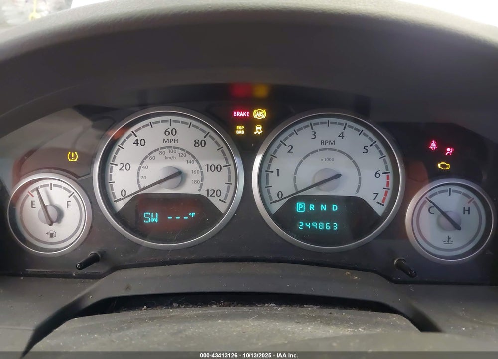 2010 CHRYSLER TOWN & COUNTRY TOURING VIN: 2A4RR5D15AR212357