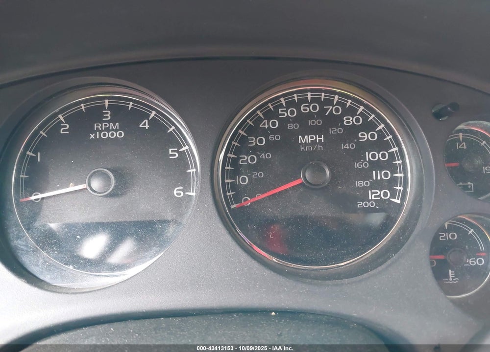 2007 CHEVROLET SUBURBAN 1500 LS VIN: 1GNFC160X7R232116
