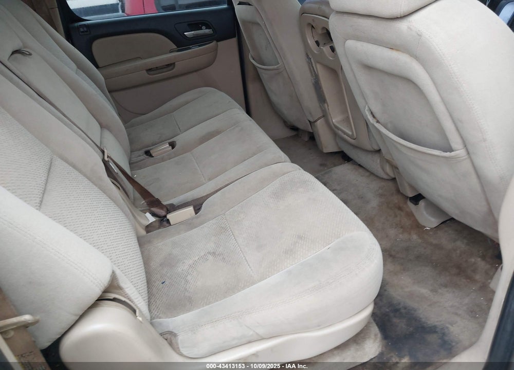 2007 CHEVROLET SUBURBAN 1500 LS VIN: 1GNFC160X7R232116