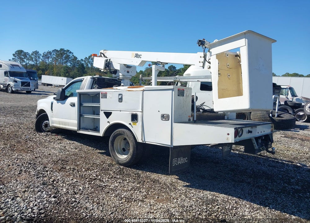 2020 FORD F-350 CHASSIS VIN: 1FDRF3G61LEE22038