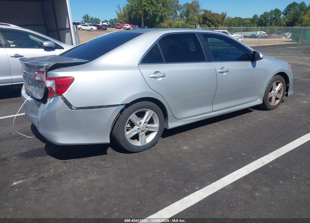 2013 TOYOTA CAMRY SE VIN: 4T1BF1FK8DU243667