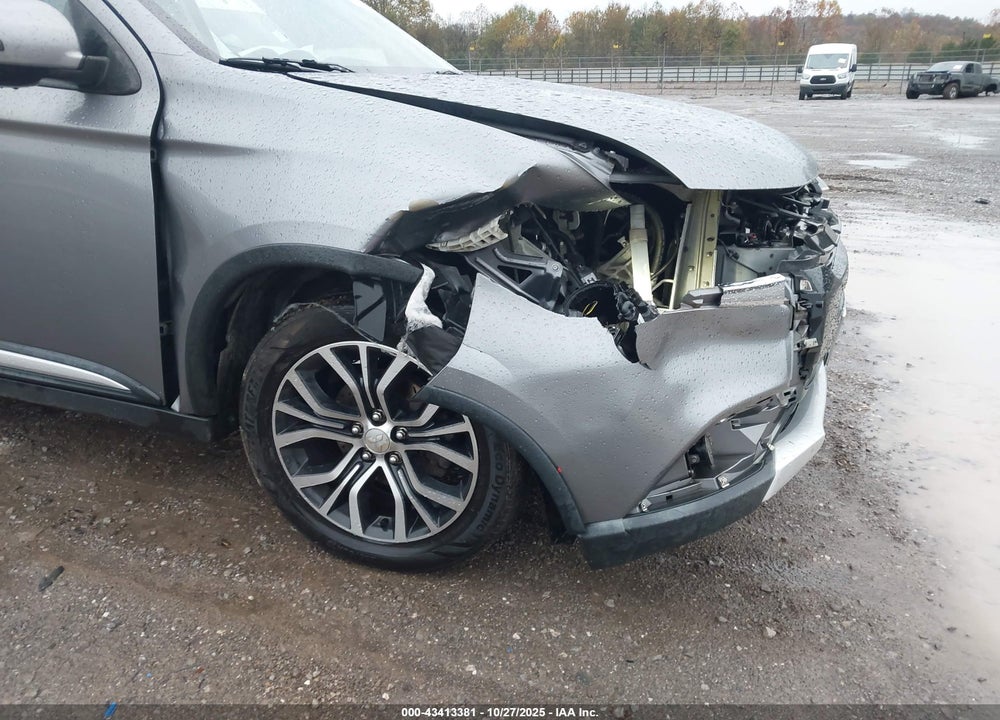 2018 MITSUBISHI OUTLANDER VIN: JA4AZ3A30JJ003443