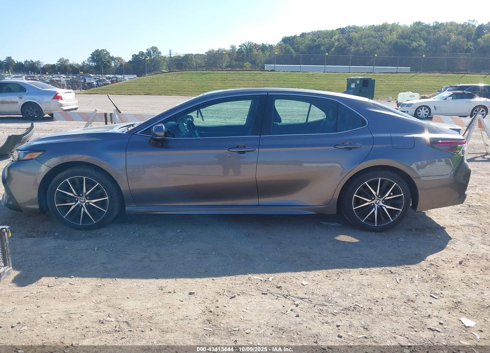 2021 TOYOTA CAMRY VIN: 4T1S11AK8MU530271