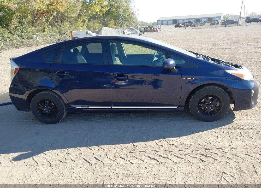 2013 TOYOTA PRIUS THREE VIN: JTDKN3DU0D0352011