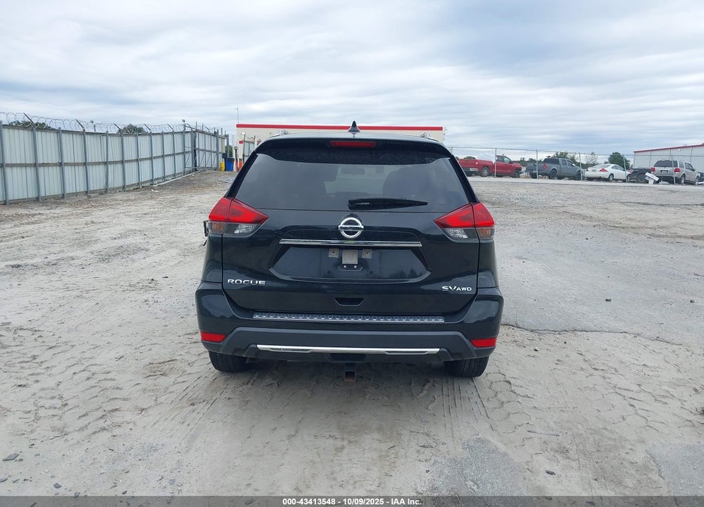 2018 NISSAN ROGUE VIN: JN8AT2MV7JW315412
