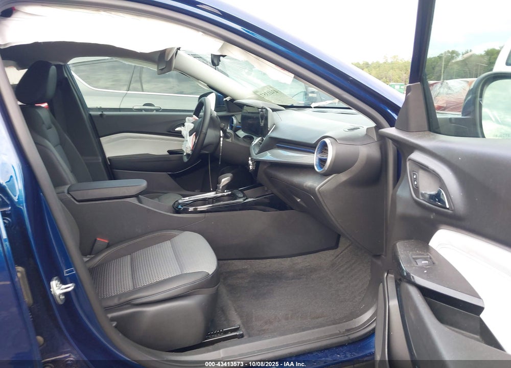 2024 CHEVROLET TRAX VIN: KL77LHE27RC204415