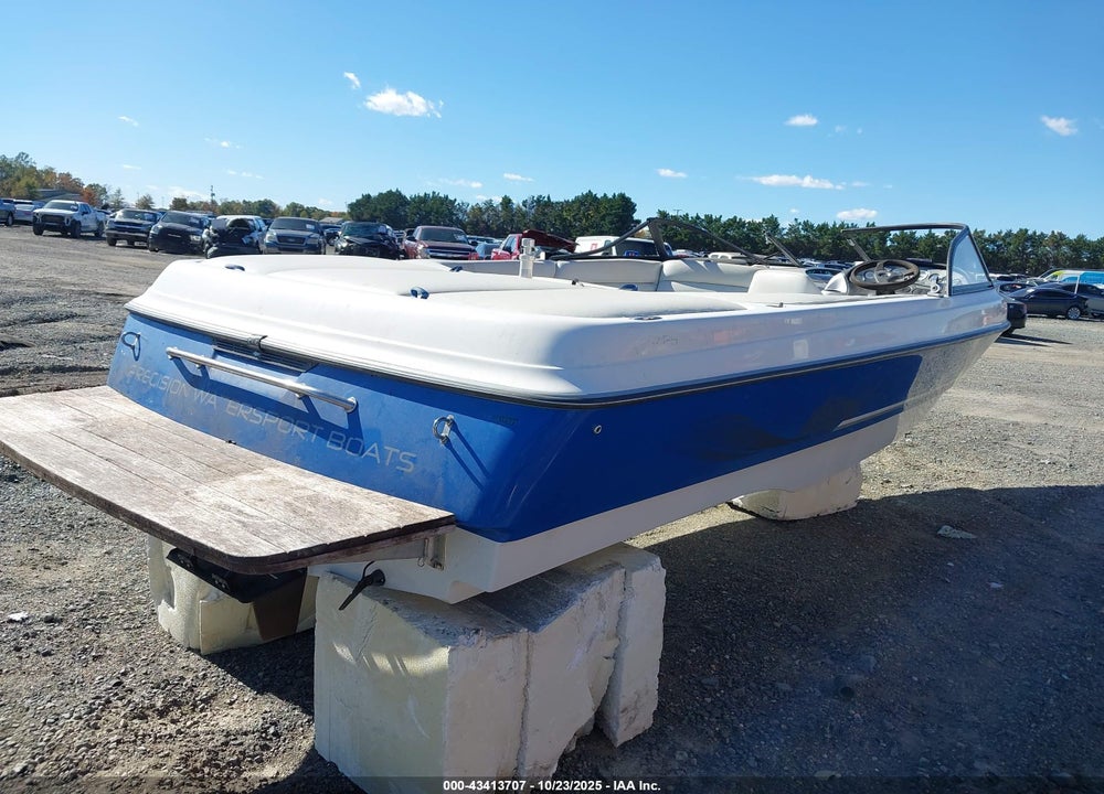 2000 TIGE 2300V VIN: TIXL4331F000