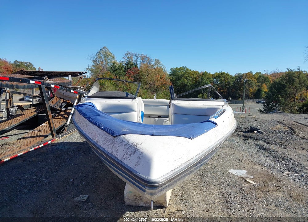 2000 TIGE 2300V VIN: TIXL4331F000
