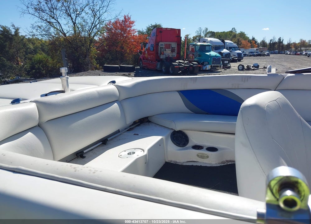 2000 TIGE 2300V VIN: TIXL4331F000
