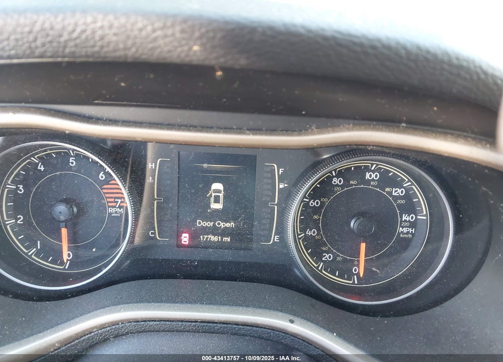 2016 JEEP CHEROKEE ALTITUDE VIN: 1C4PJMCB9GW193935