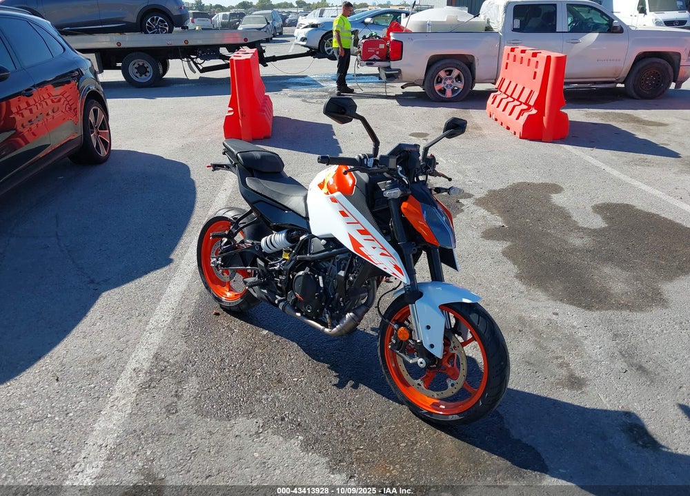 2024 KTM DUKE VIN: MD2JPE408RN066281