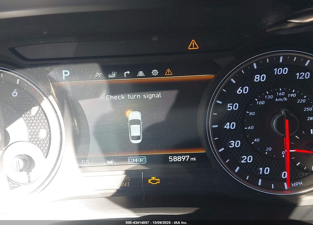 2019 GENESIS G70 VIN: KMTG54LE0KU034628