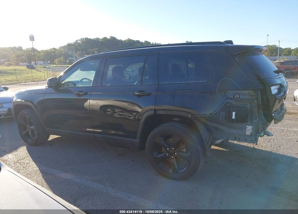 2023 JEEP GRAND CHEROKEE L LIMITED 4X4 VIN: 1C4RJKBG1P8731333