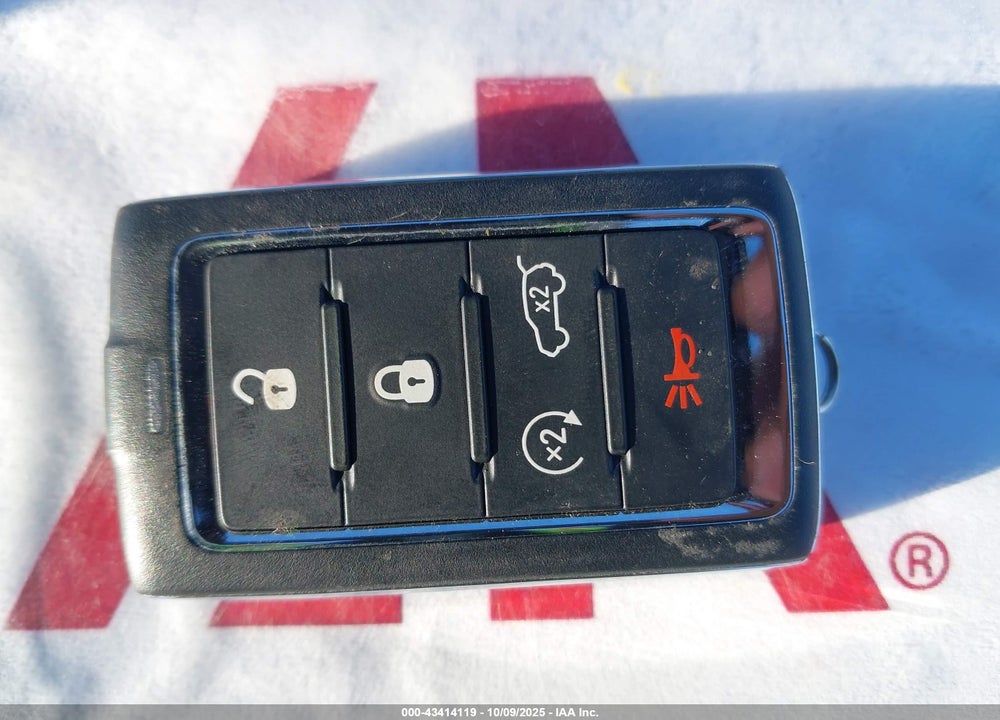 2023 JEEP GRAND CHEROKEE L LIMITED 4X4 VIN: 1C4RJKBG1P8731333