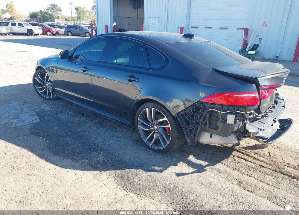 2017 JAGUAR XF VIN: SAJBG4BV6HCY34659