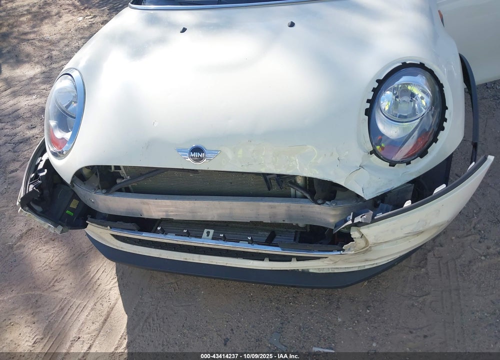 2016 MINI HARDTOP COOPER VIN: WMWXU1C5XG2D09554