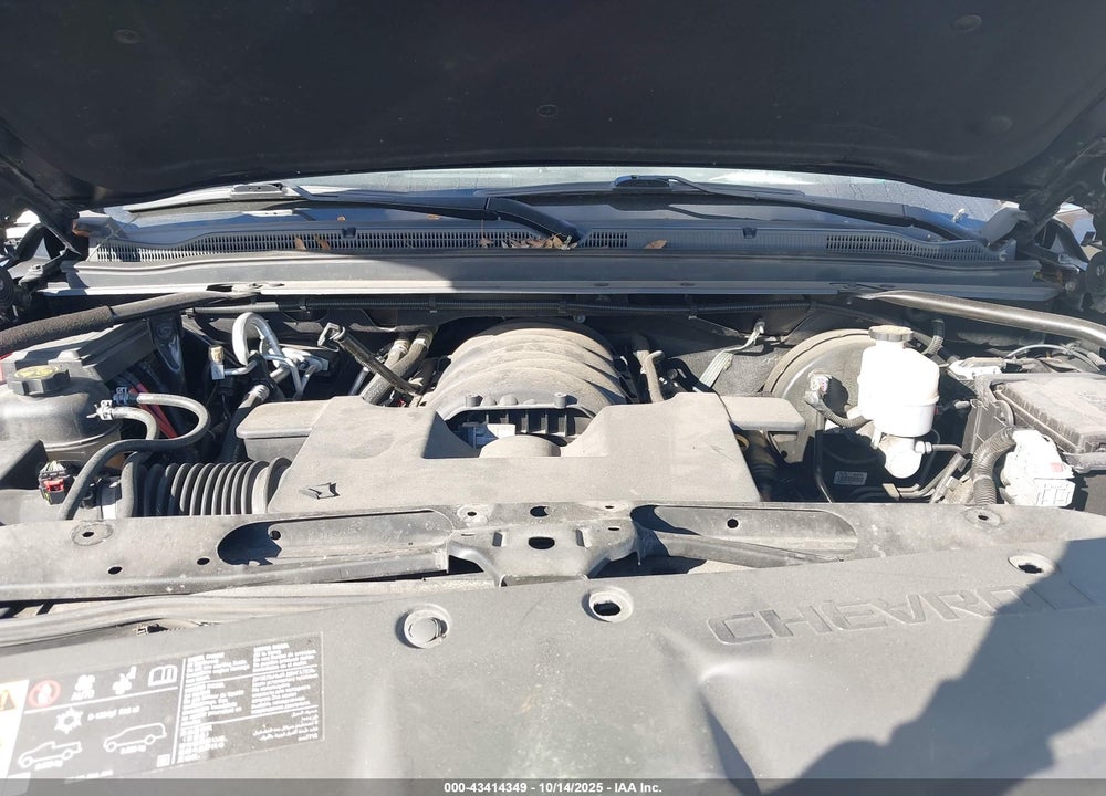 2018 CHEVROLET SUBURBAN LT VIN: 1GNSKHKC7JR403132