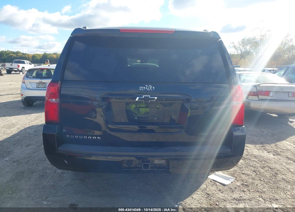2018 CHEVROLET SUBURBAN LT VIN: 1GNSKHKC7JR403132