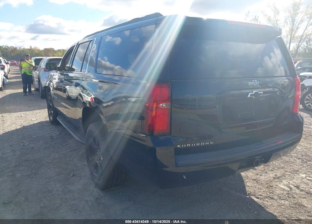 2018 CHEVROLET SUBURBAN LT VIN: 1GNSKHKC7JR403132