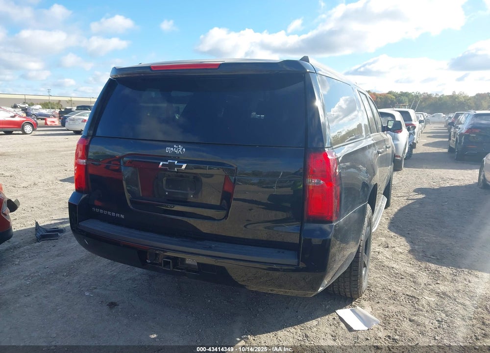 2018 CHEVROLET SUBURBAN LT VIN: 1GNSKHKC7JR403132
