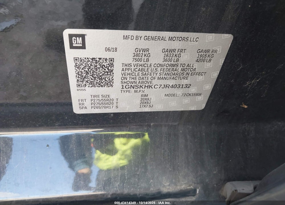 2018 CHEVROLET SUBURBAN LT VIN: 1GNSKHKC7JR403132