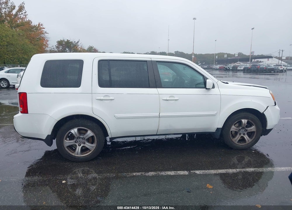 2014 HONDA PILOT VIN: 5FNYF4H41EB005071
