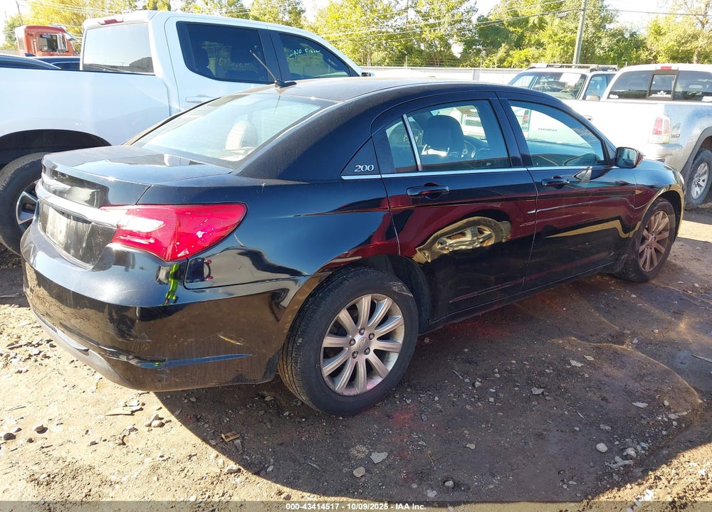 2012 CHRYSLER 200 VIN: 1C3CCBBG8CN188465
