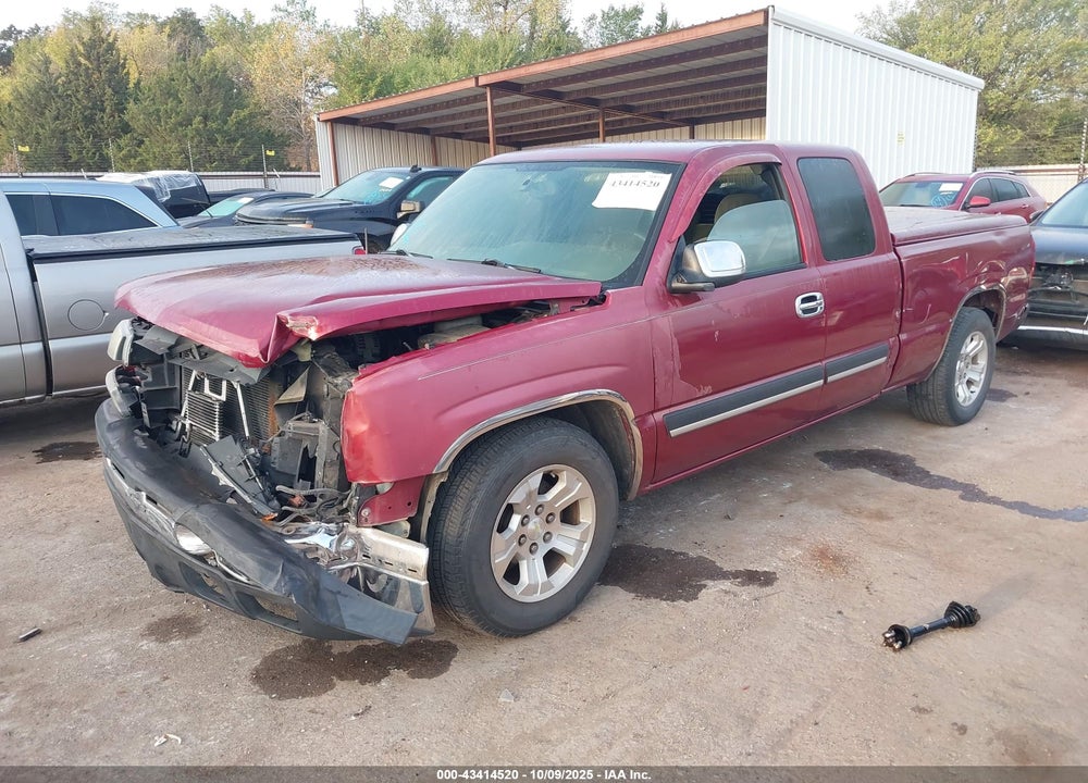 2004 CHEVROLET SILVERADO 1500 LS VIN: 2GCEC19T841386564
