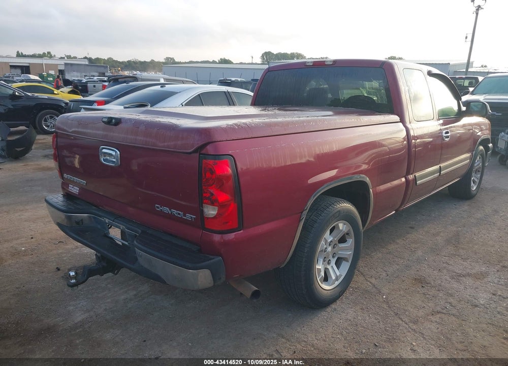2004 CHEVROLET SILVERADO 1500 LS VIN: 2GCEC19T841386564