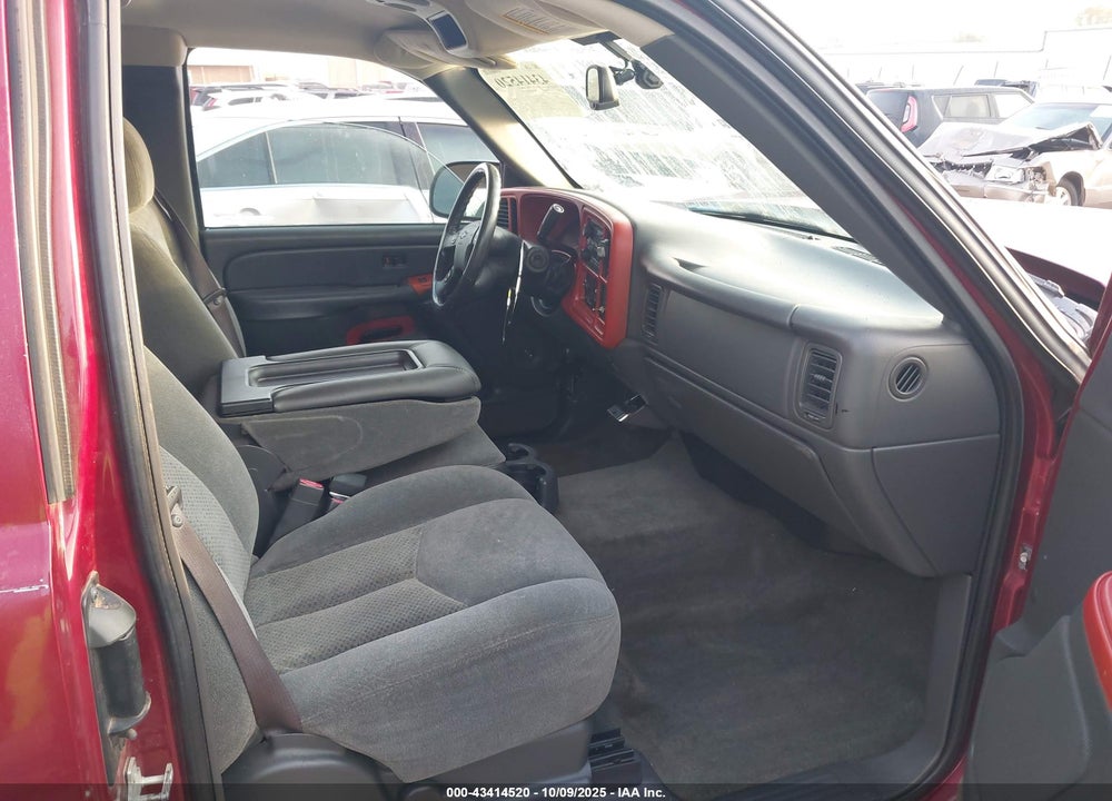 2004 CHEVROLET SILVERADO 1500 LS VIN: 2GCEC19T841386564