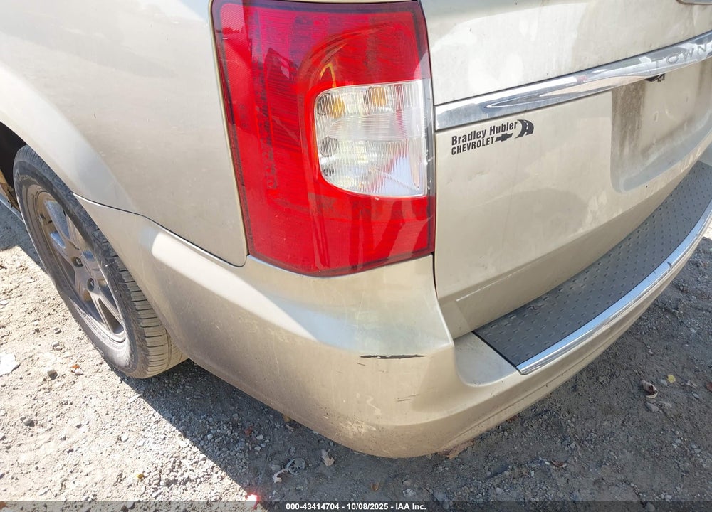 2011 CHRYSLER TOWN & COUNTRY TOURING VIN: 2A4RR5DG7BR677258