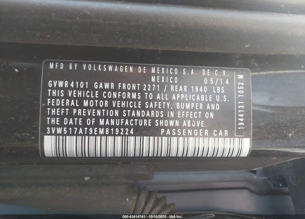 2014 VOLKSWAGEN BEETLE VIN: 3VW517AT9EM819224