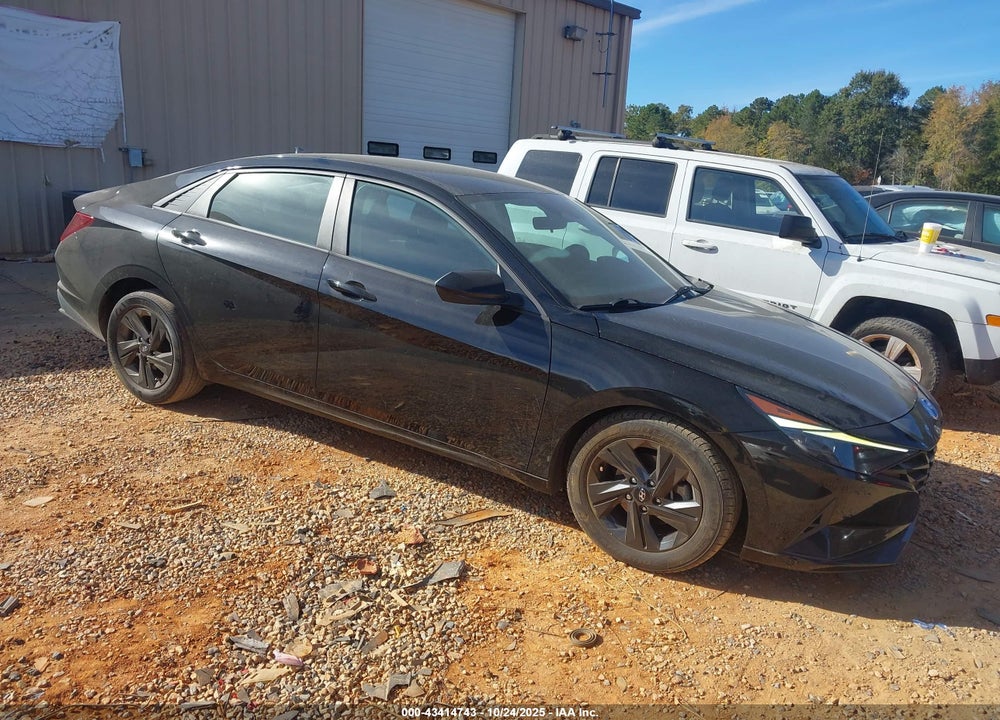 2021 HYUNDAI ELANTRA SEL VIN: KMHLS4AG9MU111117
