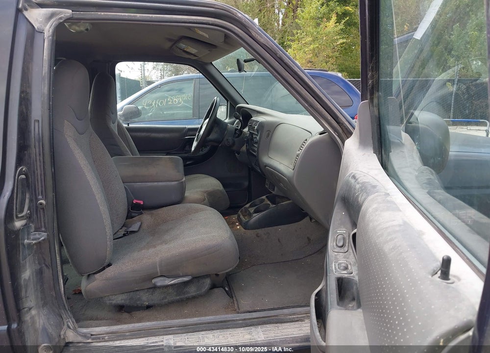 2000 FORD RANGER XLT VIN: 1FTZR15X8YPB61126