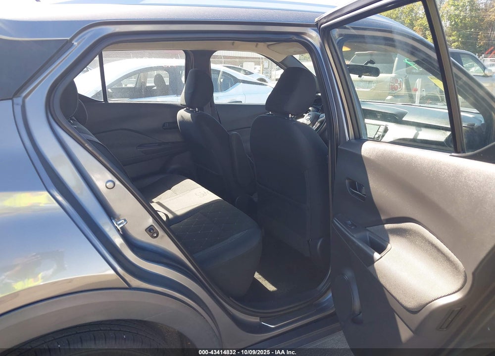 2019 NISSAN KICKS S VIN: 3N1CP5CU0KL534368