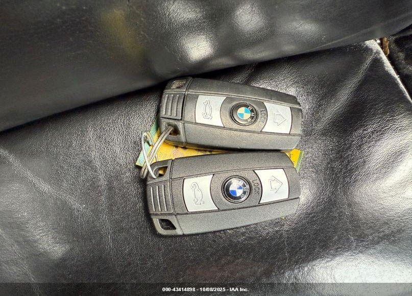 2012 BMW M3 VIN: WBSDX9C58CE784680