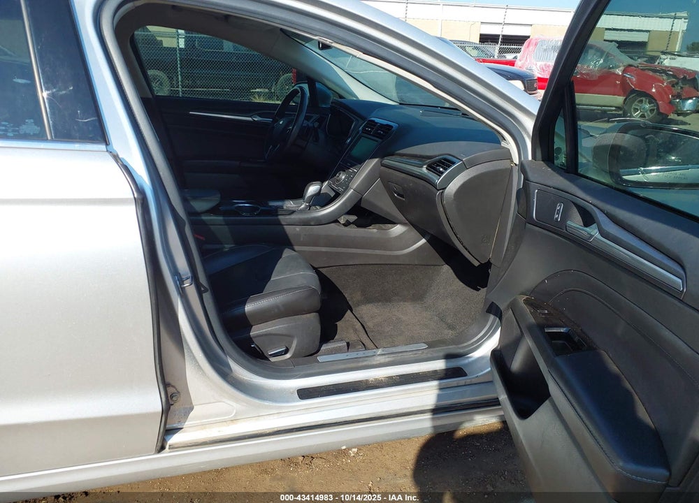 2013 FORD FUSION VIN: 3FA6P0K97DR323412