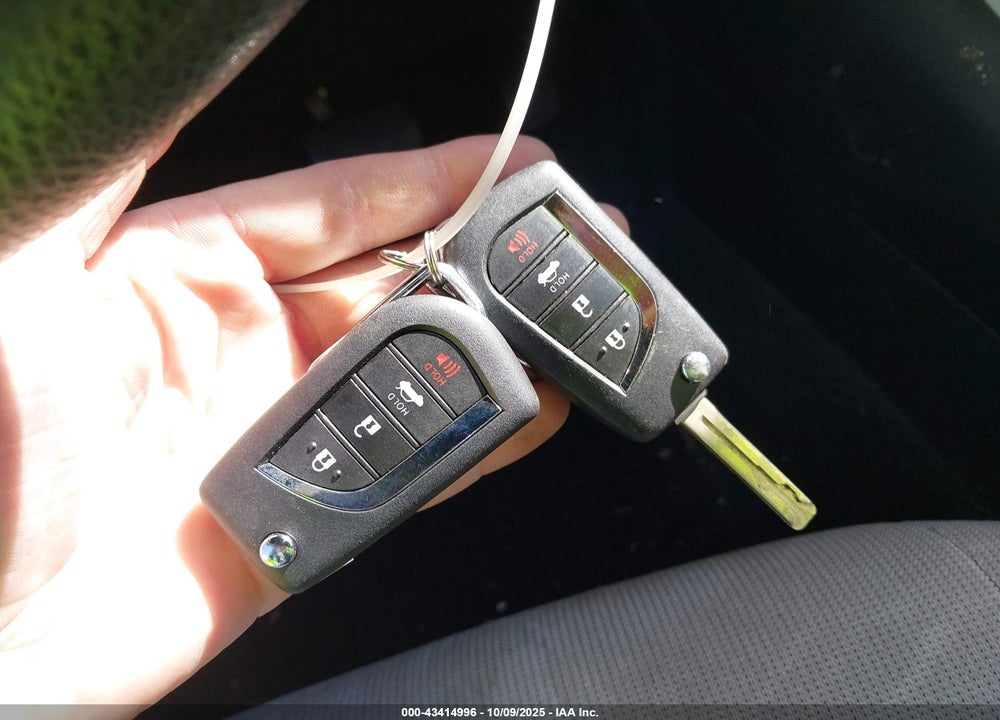 2022 TOYOTA COROLLA VIN: JTDEPMAE6NJ199110