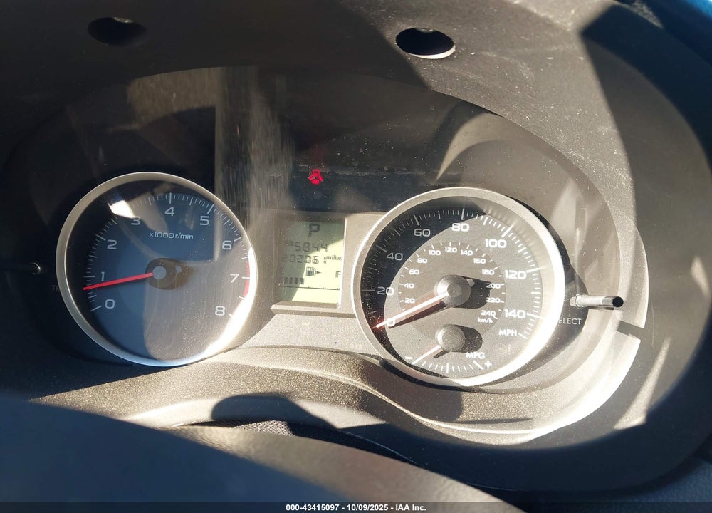 2014 SUBARU XV CROSSTREK VIN: JF2GPACC1E8204211