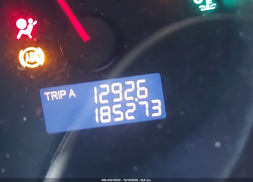 2008 HONDA FIT VIN: JHMGD384X8S024882