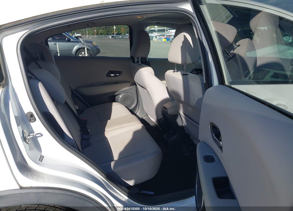 2016 HONDA HR-V VIN: 3CZRU6H59GM738914