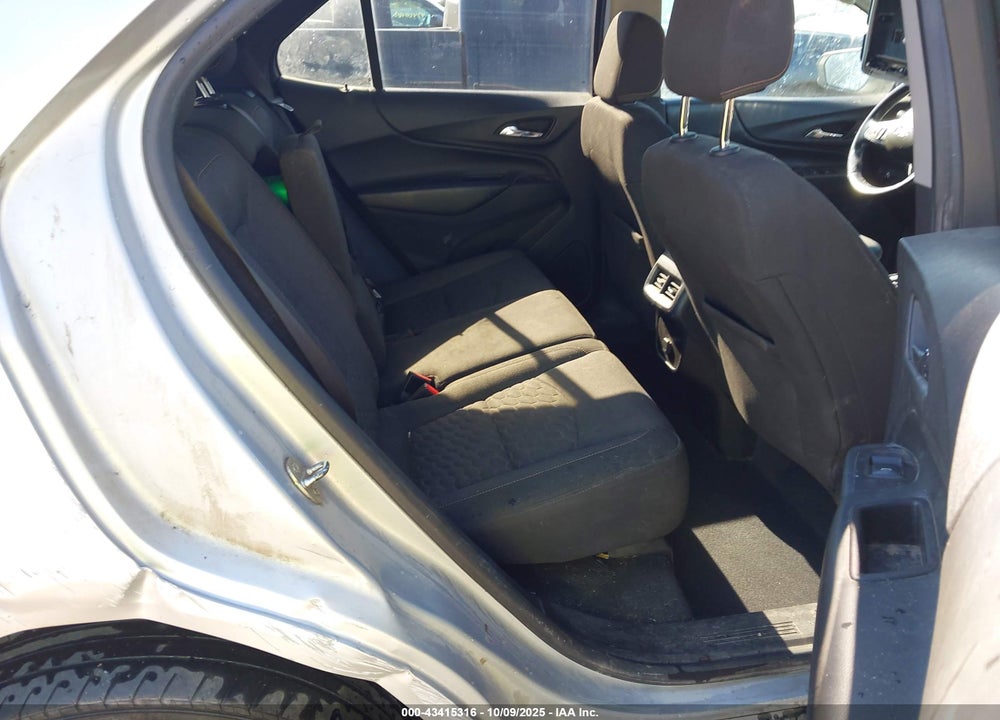 2018 CHEVROLET EQUINOX VIN: 2GNAXJEVXJ6317858