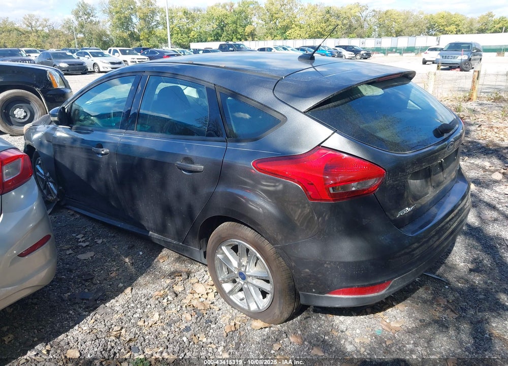 2017 FORD FOCUS SE VIN: 1FADP3K24HL225275