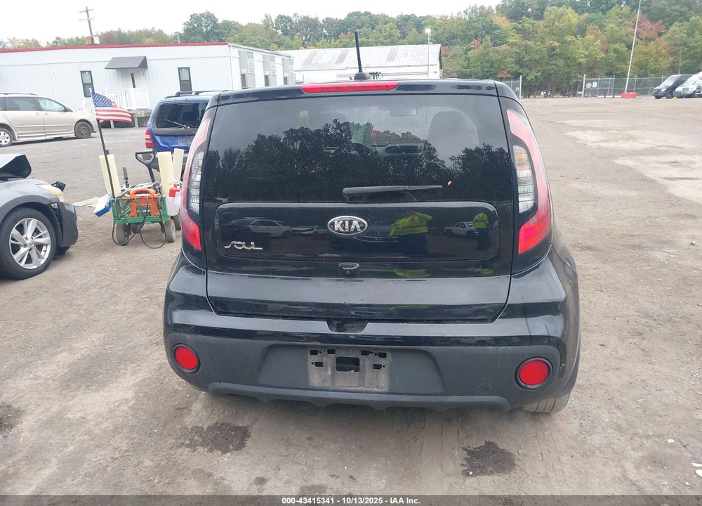2017 KIA SOUL VIN: KNDJN2A25H7460937