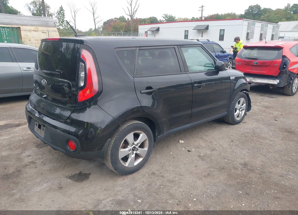 2017 KIA SOUL VIN: KNDJN2A25H7460937