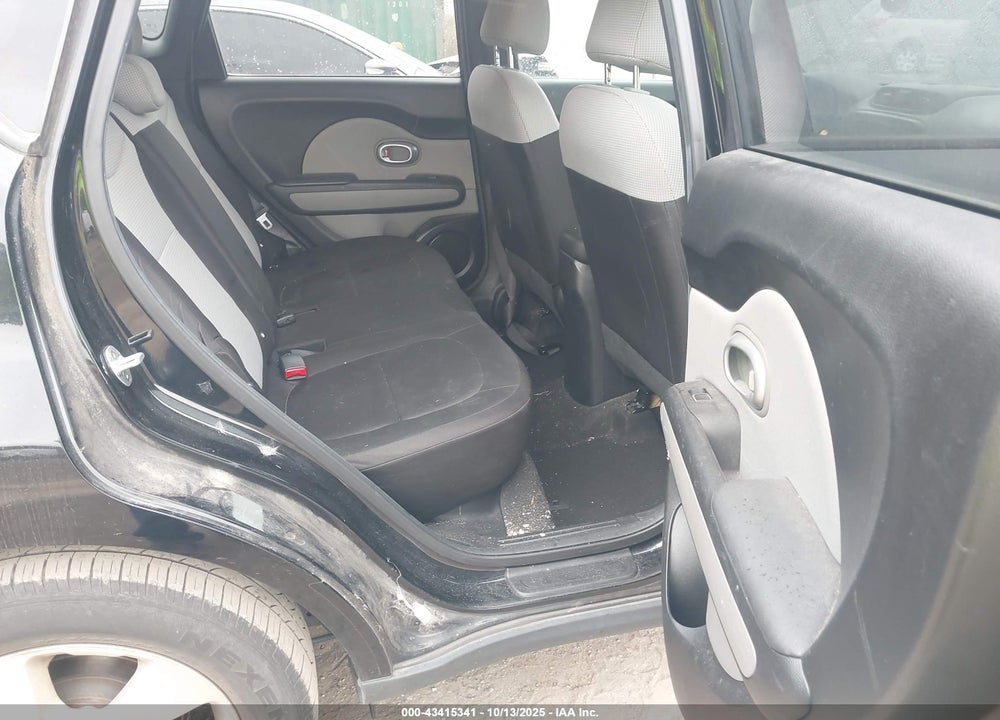 2017 KIA SOUL VIN: KNDJN2A25H7460937
