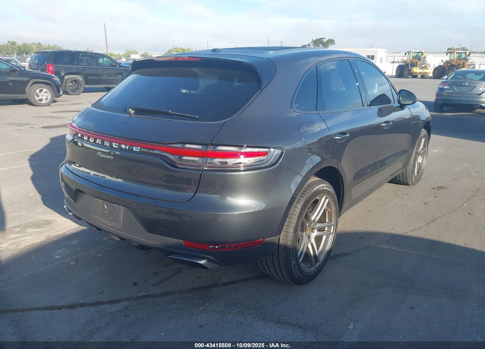 2021 PORSCHE MACAN VIN: WP1AA2A54MLB10754