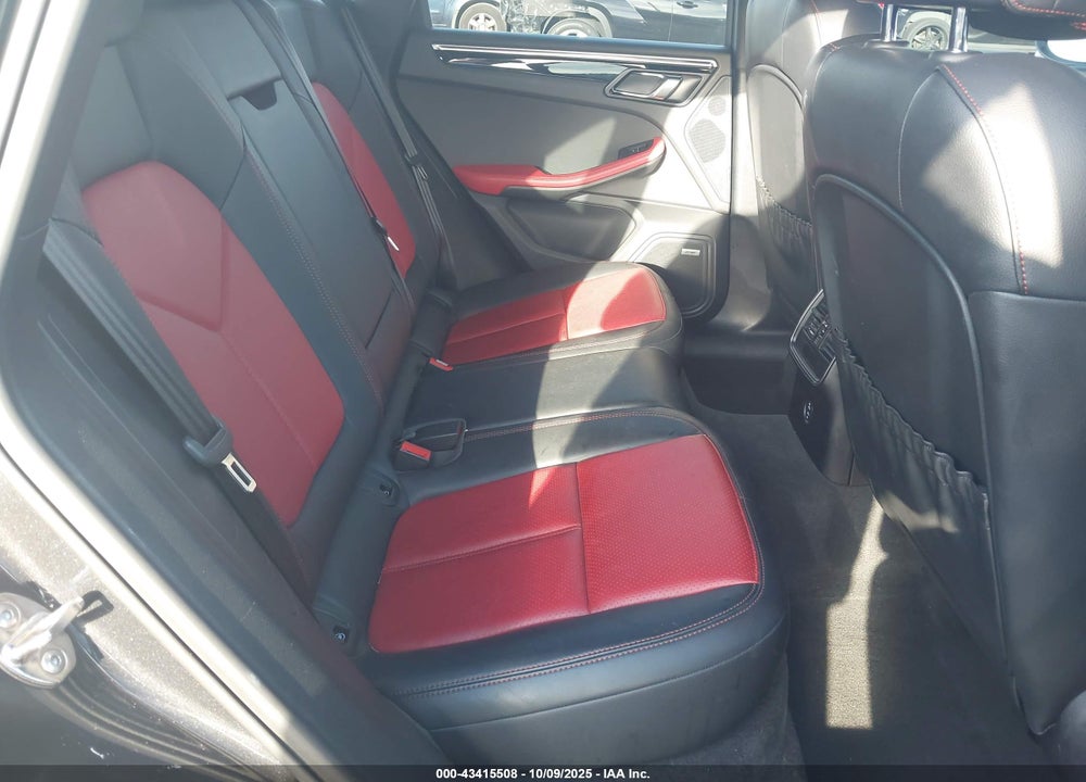 2021 PORSCHE MACAN VIN: WP1AA2A54MLB10754